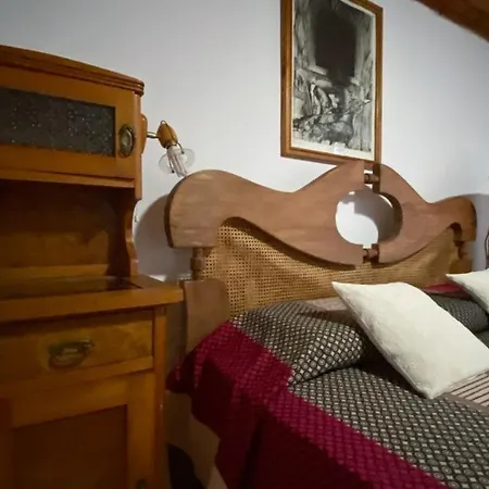 старата баkалия The Old Grocery, Guest