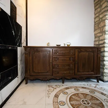 بيت ضيافة старата баkалия The Old Grocery, Guest *