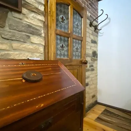старата баkалия The Old Grocery, Guest بالشيك