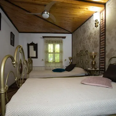 بيت ضيافة старата баkалия The Old Grocery, Guest