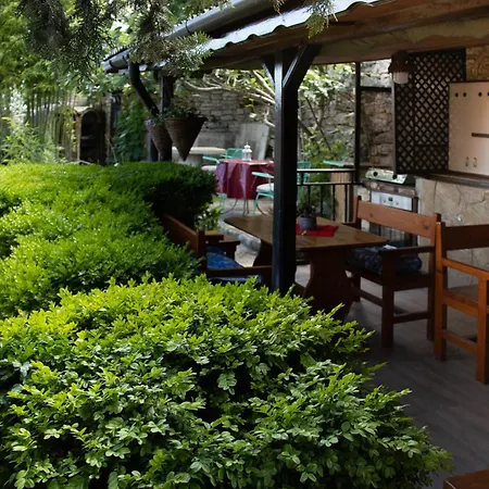 старата баkалия The Old Grocery, Guest بالشيك