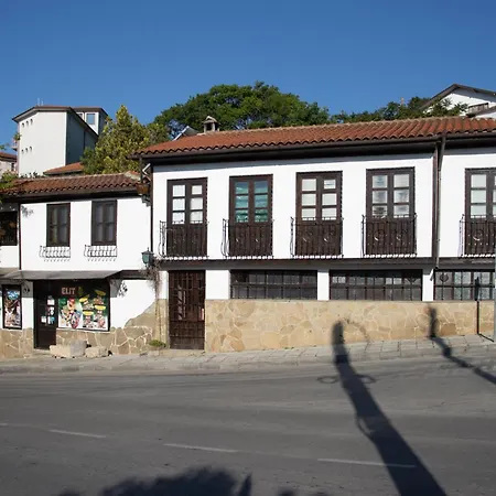 بيت ضيافة старата баkалия The Old Grocery, Guest